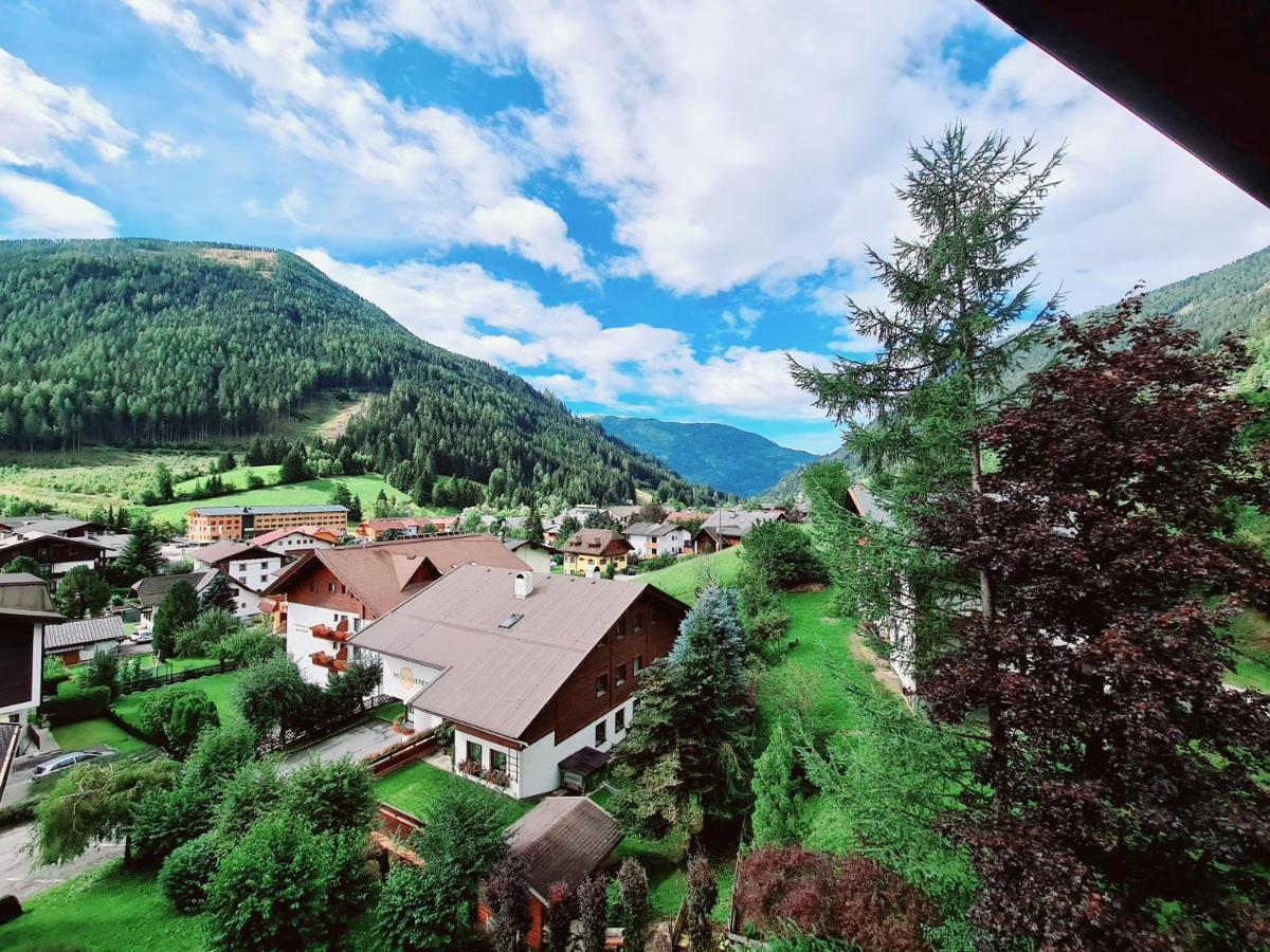 Alpenlandhof Apartamento Bad Kleinkirchheim Exterior foto